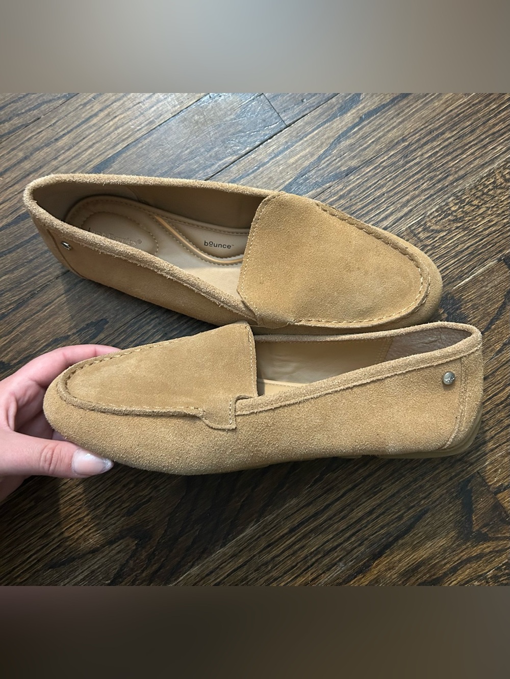 Hush Puppies Ozzie Women’s 9.5W Tan Suede Leather Loafers Moccasins